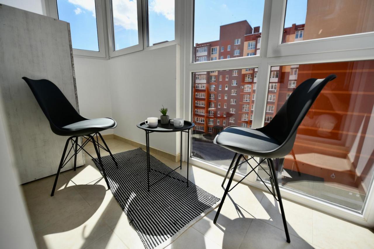 Cozy Apartment Next To The Park Тернополь Экстерьер фото